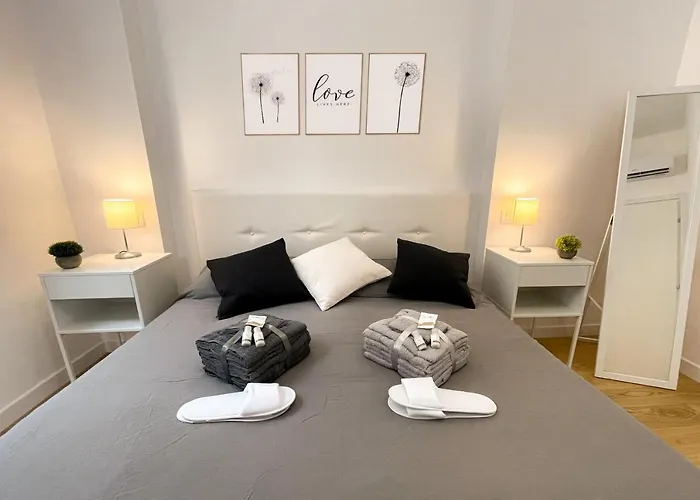 St.tiburtinacozy 1 Min Away From Metro Apartment Rom